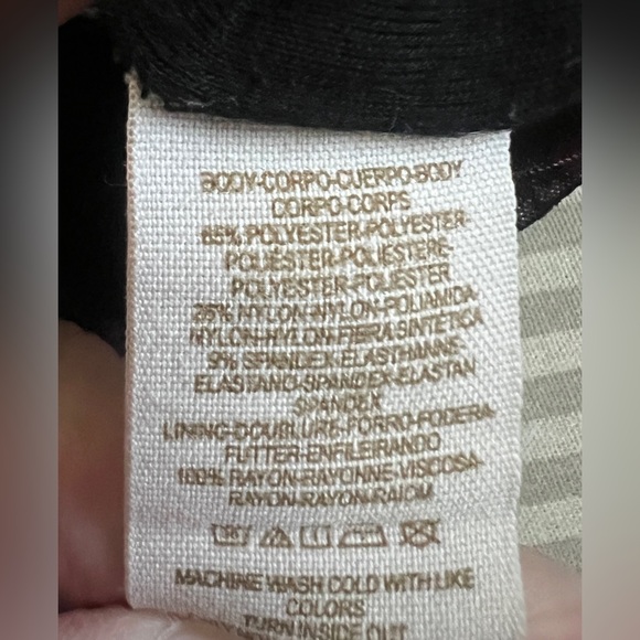 FREE PEOPLE Black & Burgundy Ruched Floral Crushed Velvet Mini Skirt Large - Picture 5 of 5